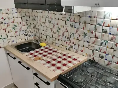 Bucatarie cuptor modern apartament vanzare Sector 6 Bucuresti